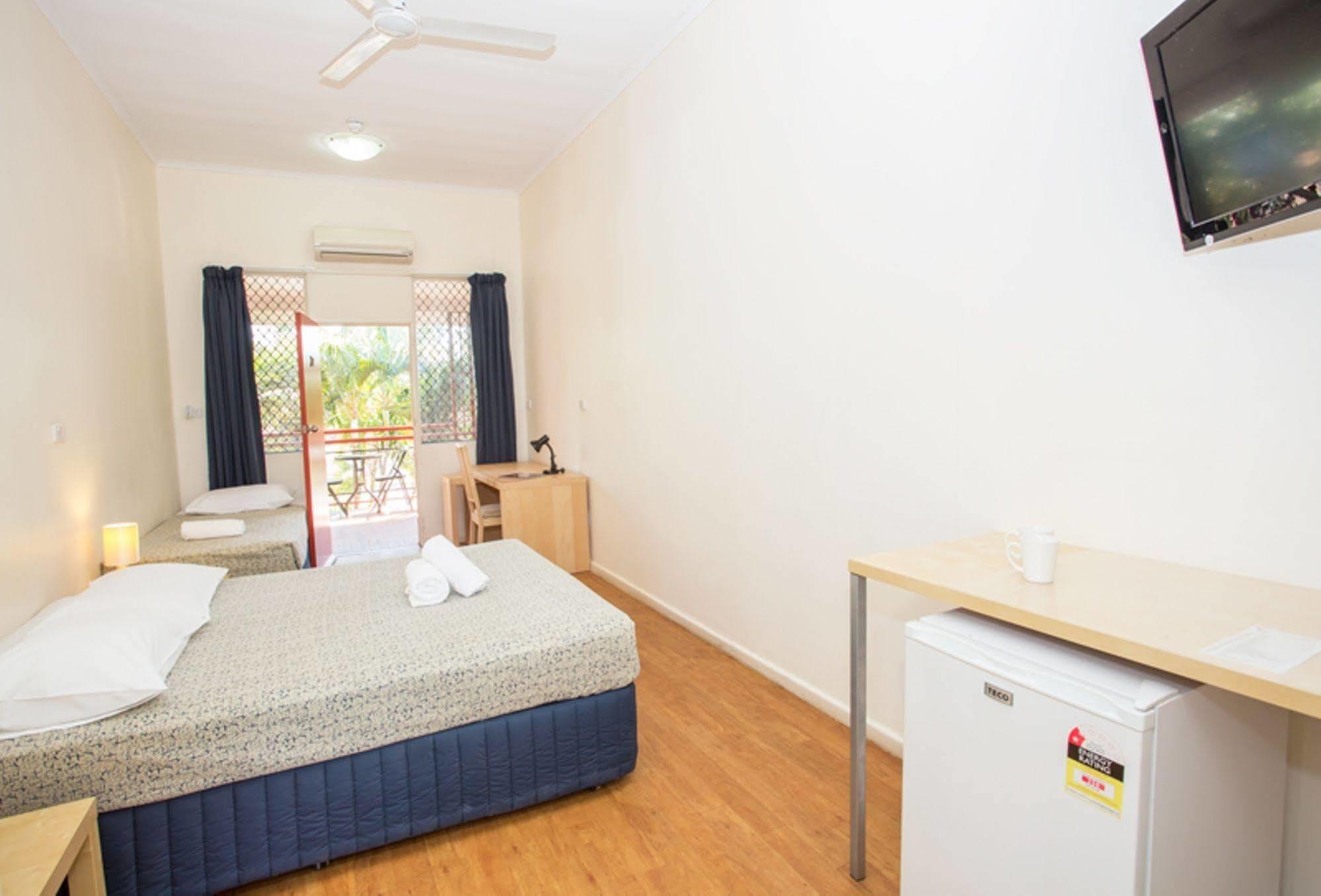 דארווין Hiway Inn Motel מראה חיצוני תמונה