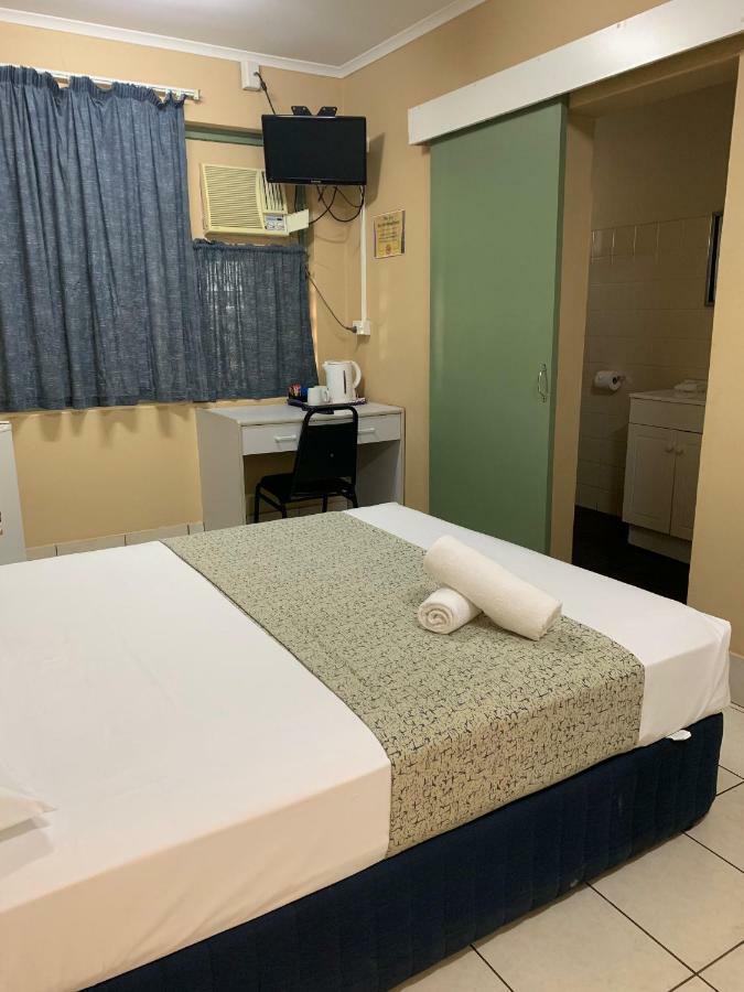 דארווין Hiway Inn Motel מראה חיצוני תמונה
